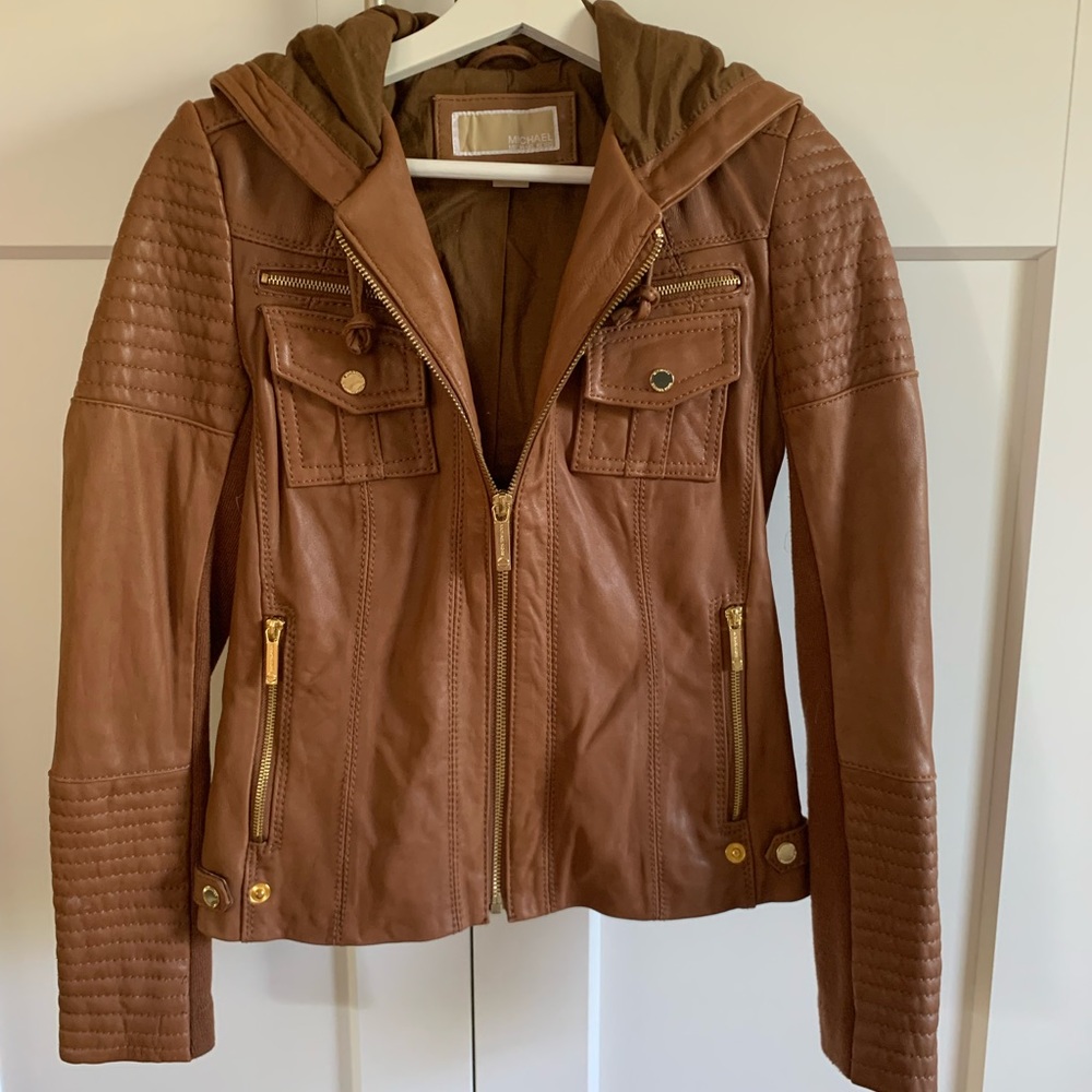 Michael Kors Tan leather jacket size small. Excellent condition